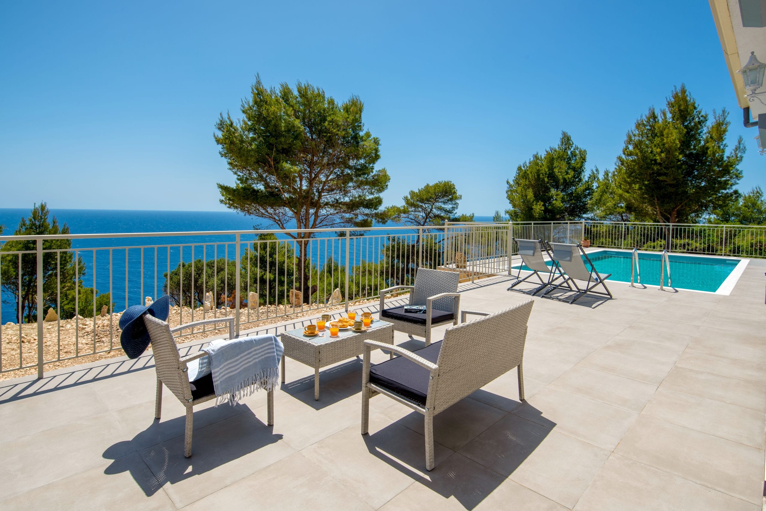 Book your villa in Paxos island, Costa Mediteranea